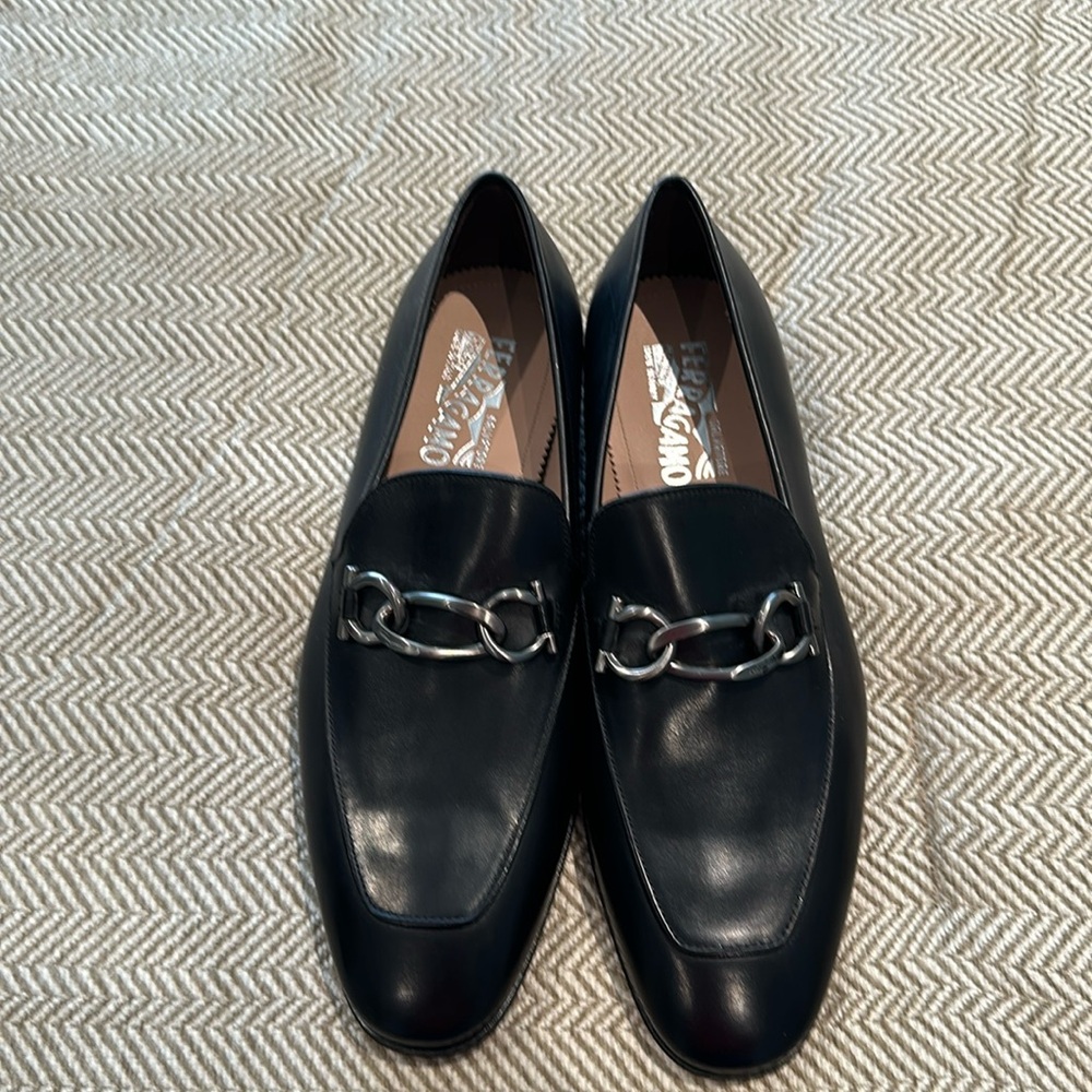 Salvatore Ferragamo black leather loafers, NWOT